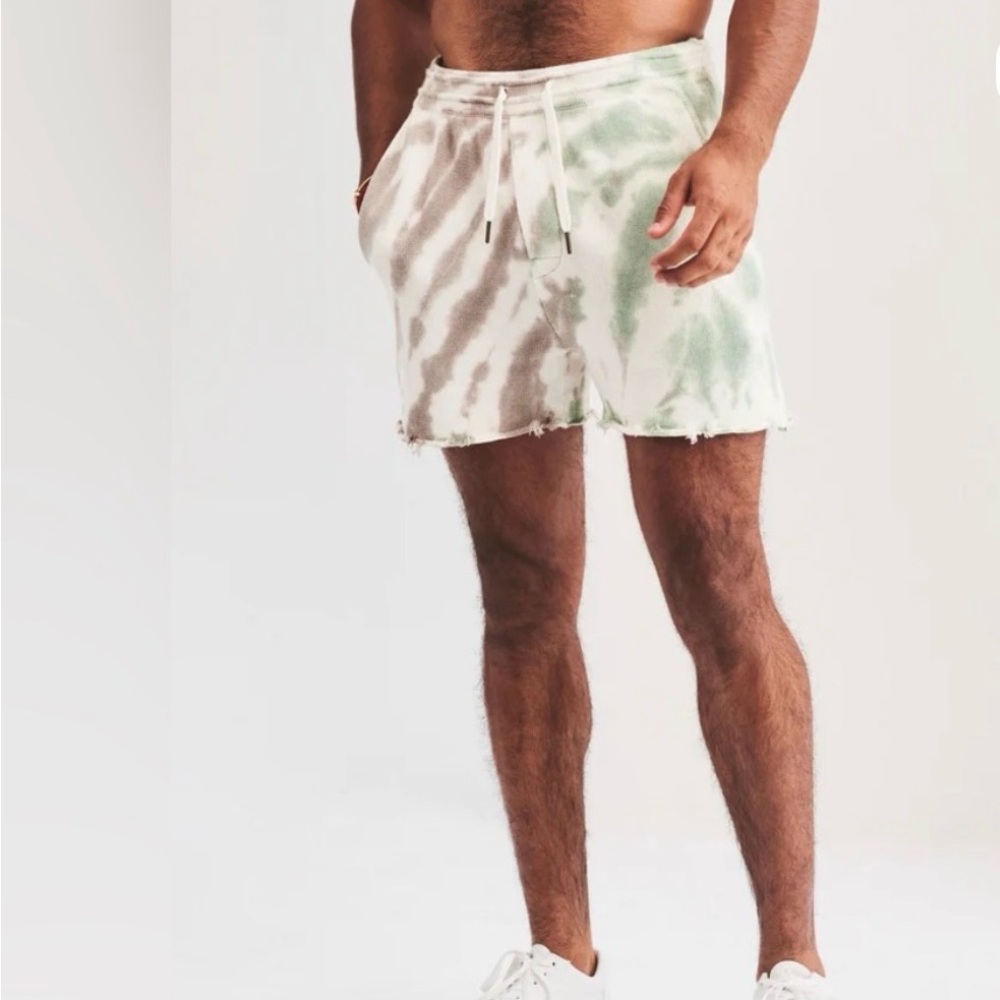 NWOT SER.O.YA Camouflage Jean Shorts (32)